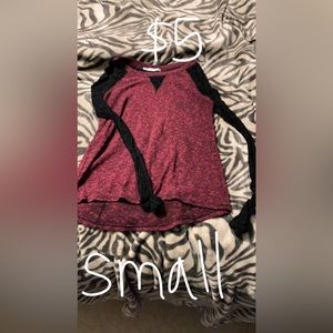 Maurice’s Maroon long sleeve shirt